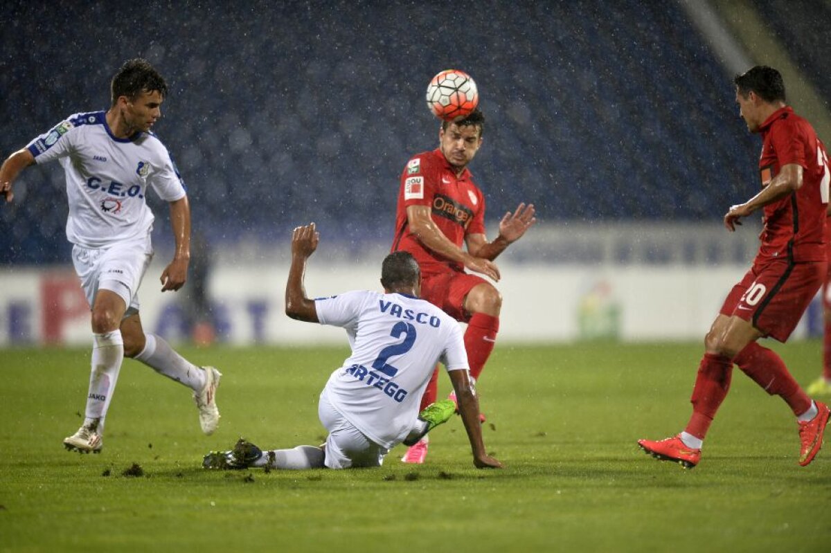 VIDEO și FOTO Dinamo elimină Pandurii din Cupa Ligii, scor 2-0, și poate întîlni Steaua în turul următor