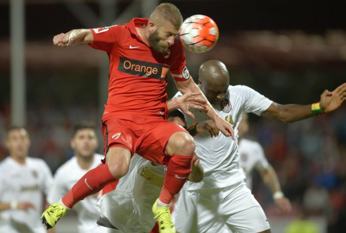 VIDEO+FOTO A căzut reduta lui Rednic! Dinamo pierde pentru prima oară în acest sezon, 0-2 cu CFR Cluj, meci pe care l-a terminat în opt jucători