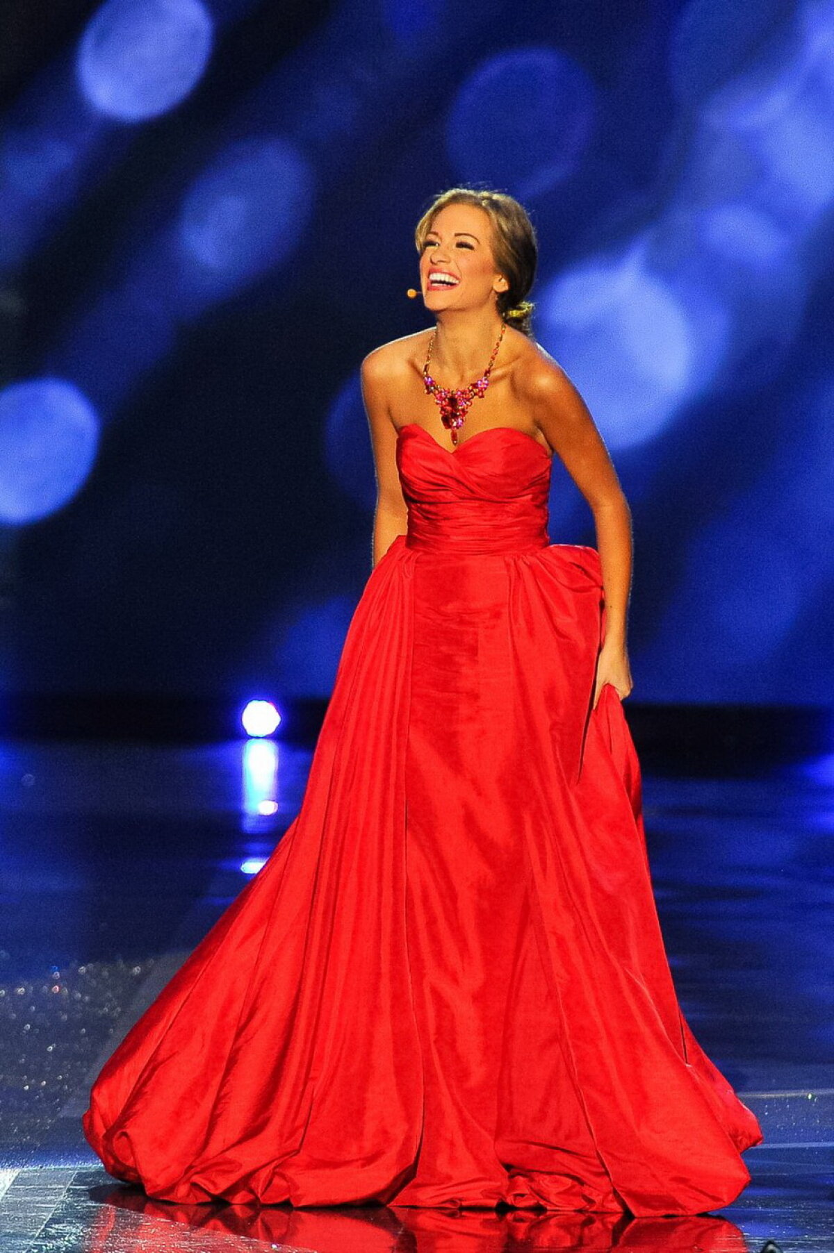 VIDEO | Frumusețe ca a ei e rar întîlnită! Iată cine este noua Miss America