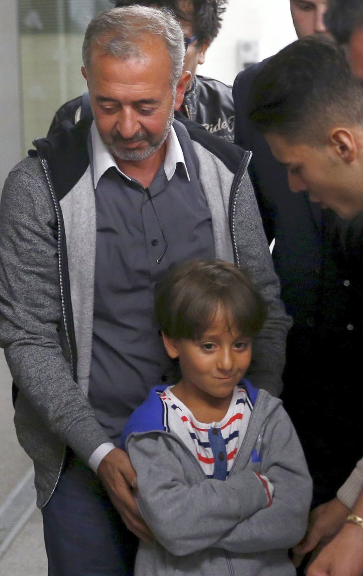 GALERIE FOTO Refugiatul sirian trîntit de jurnalista maghiară a ajuns în Spania » Va fi antrenor la Getafe