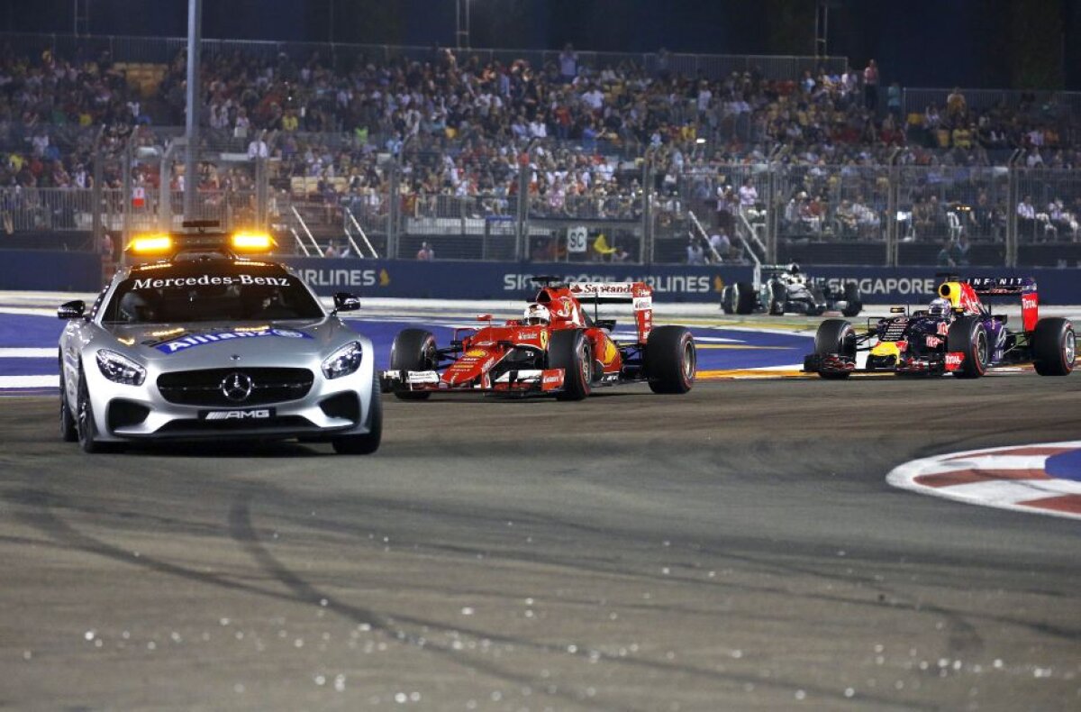 GALERIE FOTO Weekend perfect pentru Vettel! Neamțul s-a impus în MP de la Singapore » Hamilton nu a terminat cursa