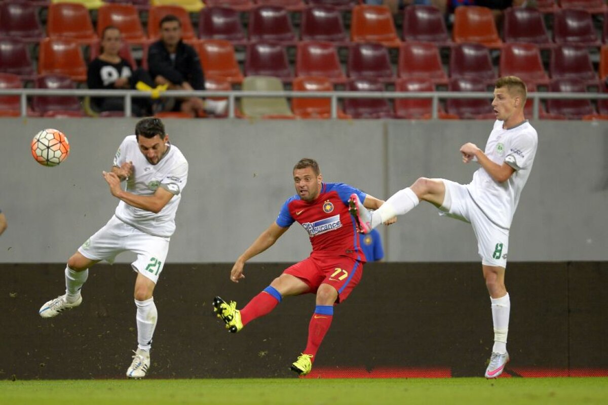 VIDEO și FOTO Steaua urcă pe podium după victoria în fața Chiajnei, scor 3-1