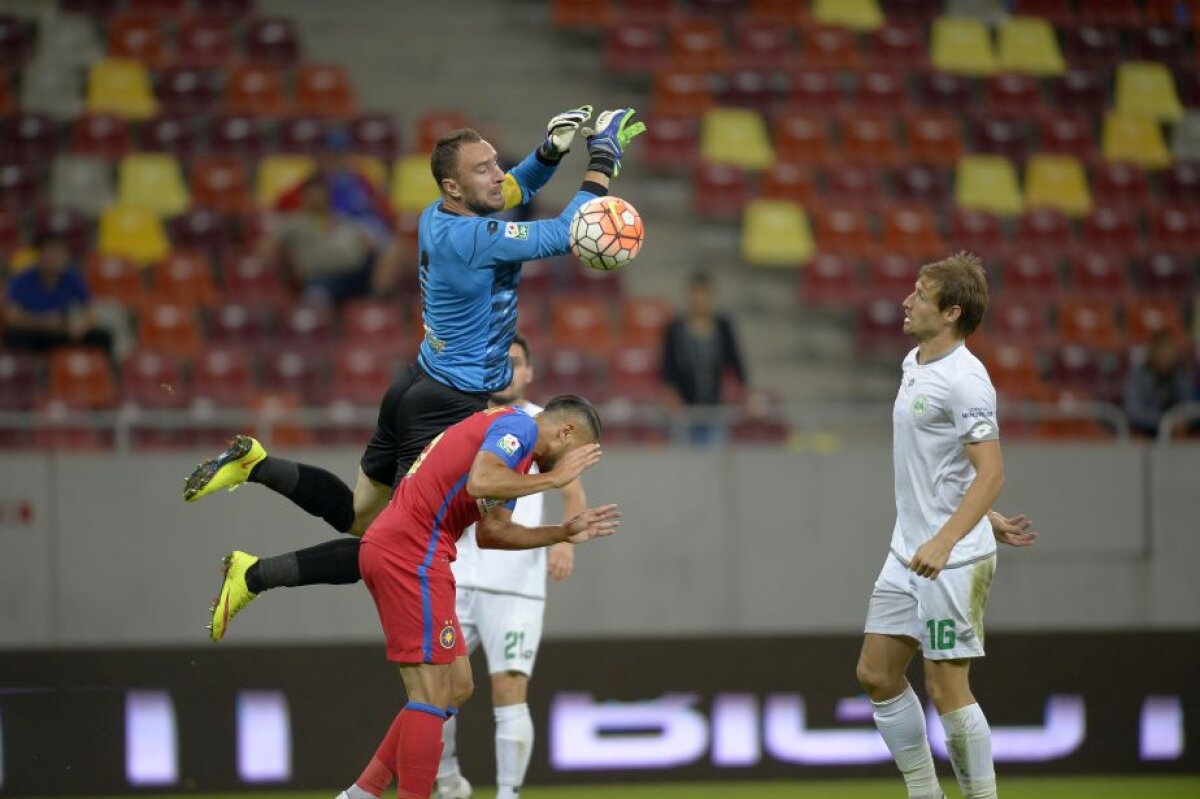 VIDEO și FOTO Steaua urcă pe podium după victoria în fața Chiajnei, scor 3-1