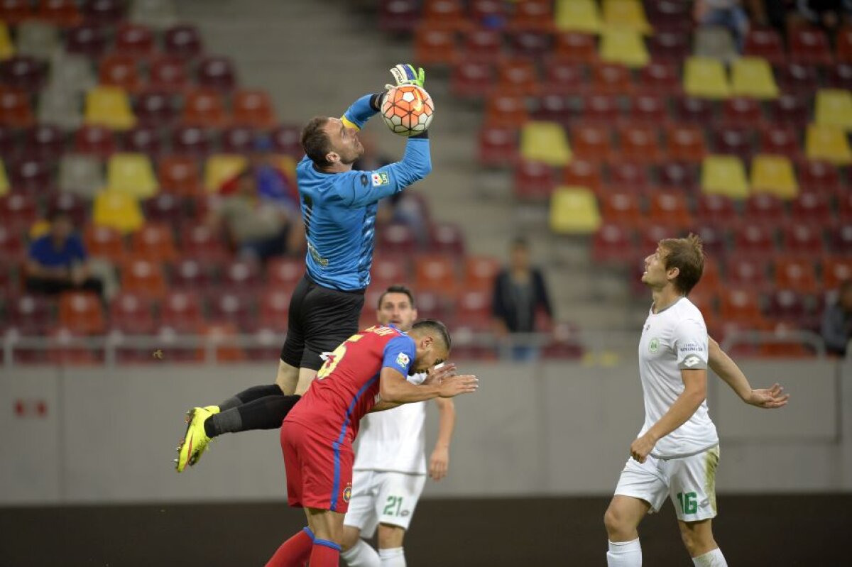 VIDEO și FOTO Steaua urcă pe podium după victoria în fața Chiajnei, scor 3-1