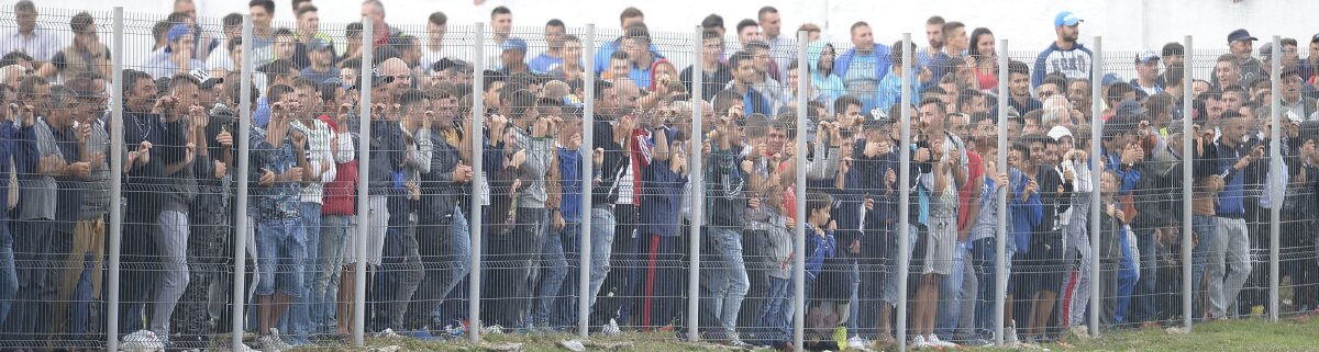 FOTO Fotbal în comuna lui Bucă și Desculțu » Unirea Brînceni a strîns la 0-5 cu Astra tot atîția spectatori cîți a avut Steaua cu Chiajna pe Arena Națională 