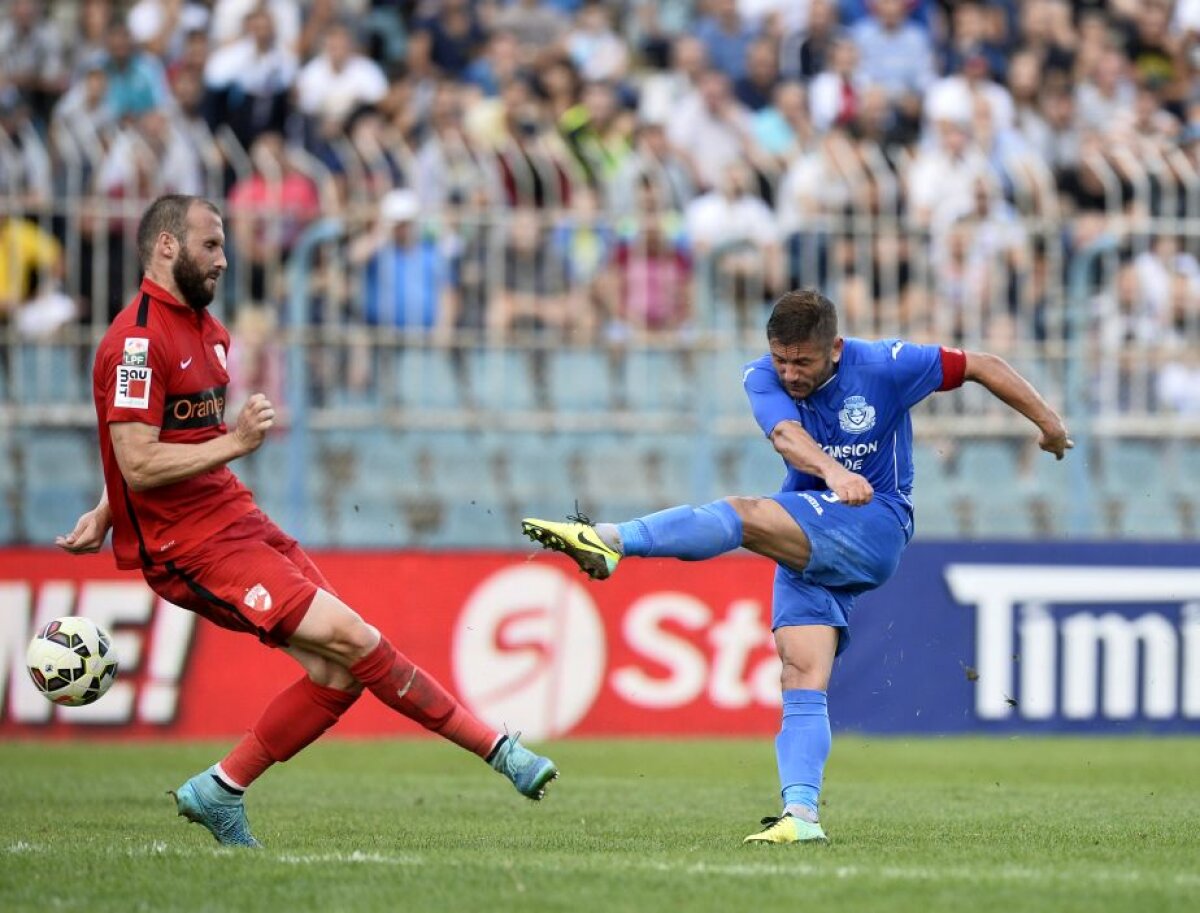 VIDEO + FOTO  Gnoh3r3 » Atacantul adus de Rednic a marcat de 3 ori și a calificat-o pe Dinamo în "optimi" după 3-2 cu Dacia Unirea Brăila