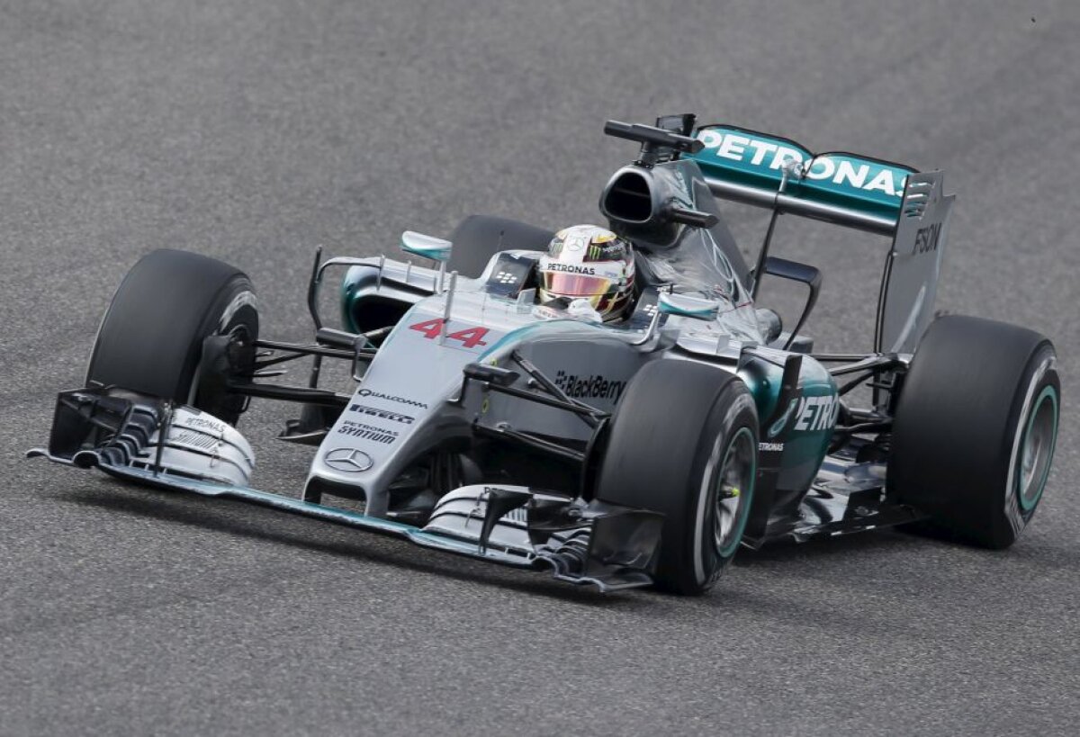 FOTO Prinde-l dacă poți! Lewis Hamilton a cîștigat Marele Premiu al Japoniei și este tot mai aproape de al treilea titlu de campion