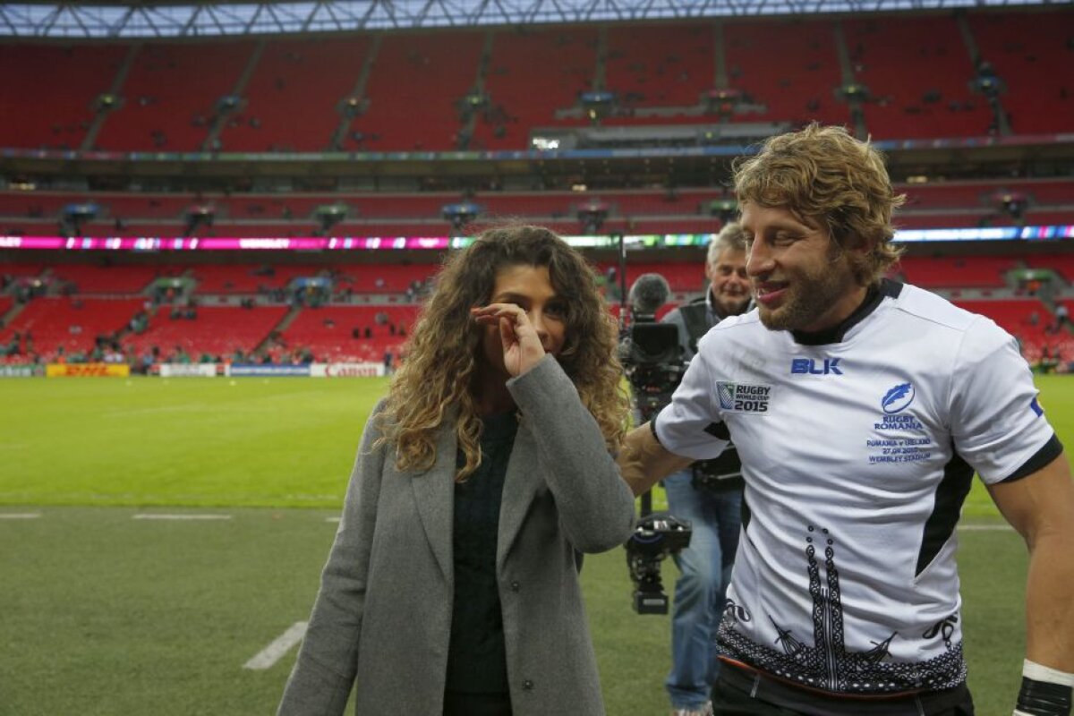 VIDEO + FOTO În genunchi pe Wembley: un jucător român de rugby și-a cerut iubita de soție la meciul cu Irlanda