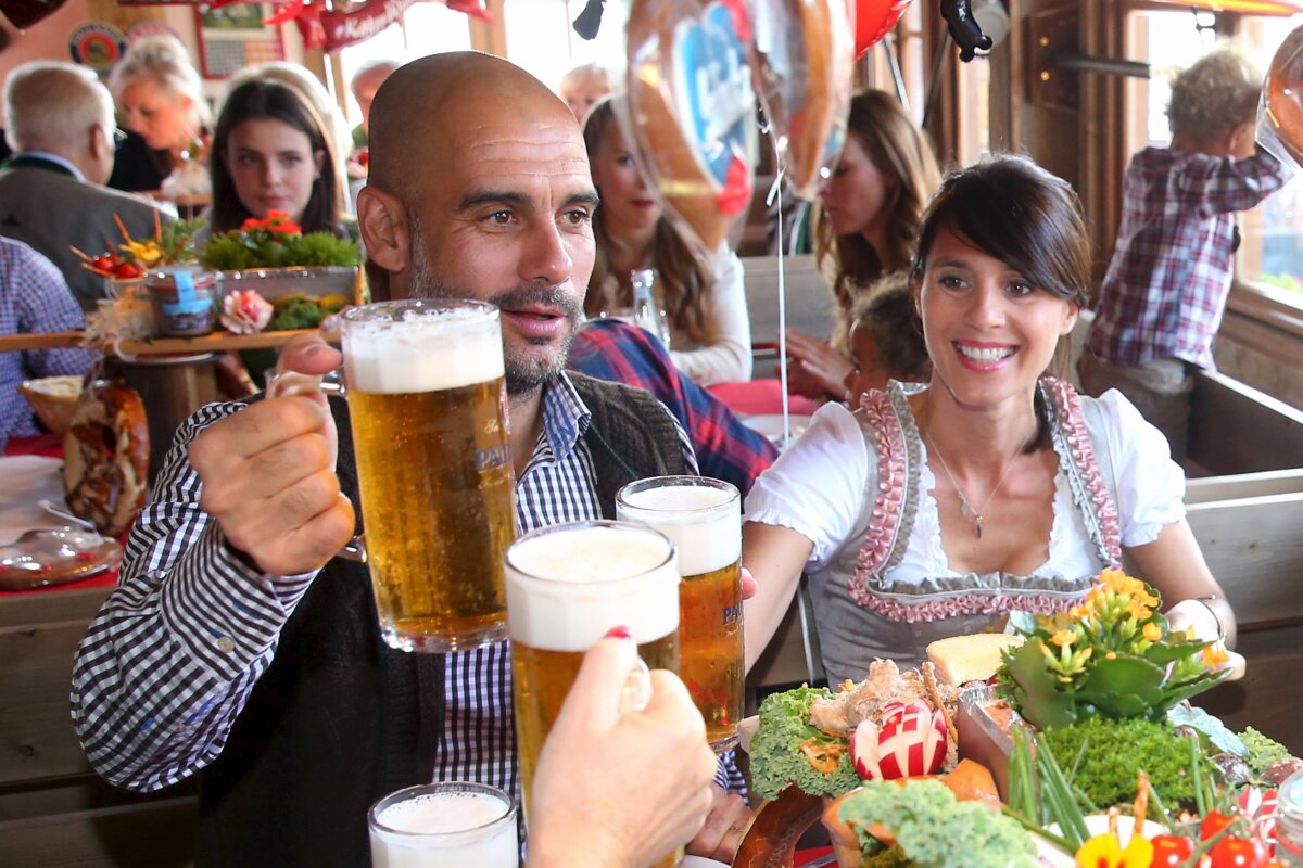 GALERIE FOTO Imagini superbe de la Oktoberfest » Pep Guardiola și vedetele sale au făcut spectacol 