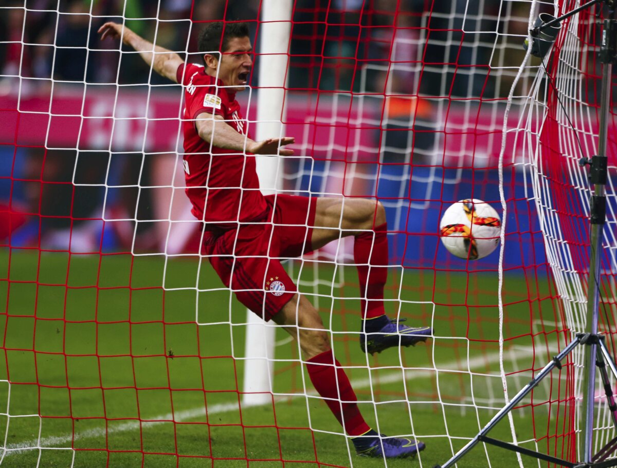 VIDEO+FOTO A ucis campionatul în etapa a 8-a: Bayern a zdrobit-o azi pe Dortmund, pe Allianz Arena!