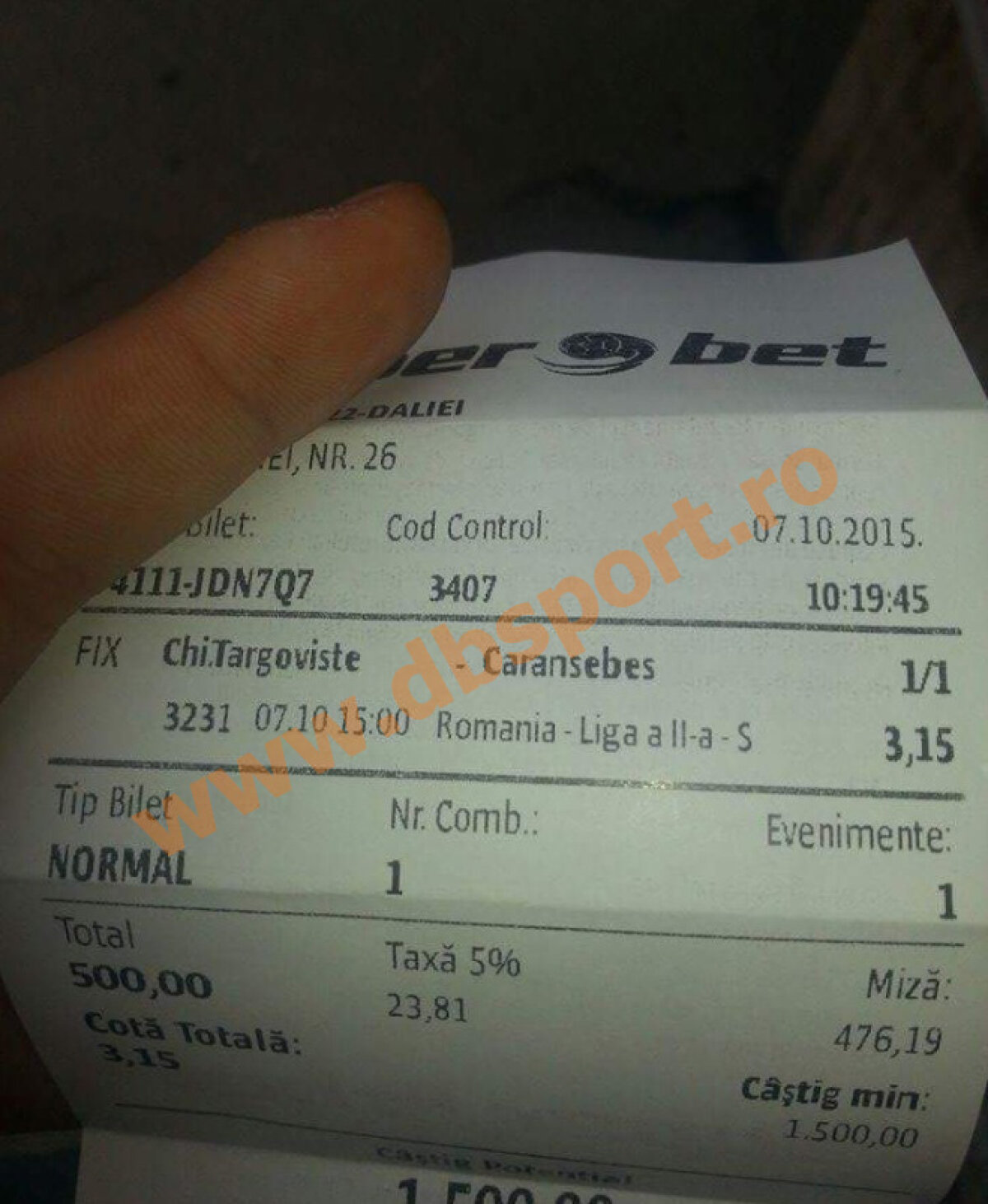 FOTO Un meci din Liga a 2-a i-a îmbogățit pe pariori! » Sume dubioase mizate pe cote mari: "Tot orașul a pus azi pe ei"