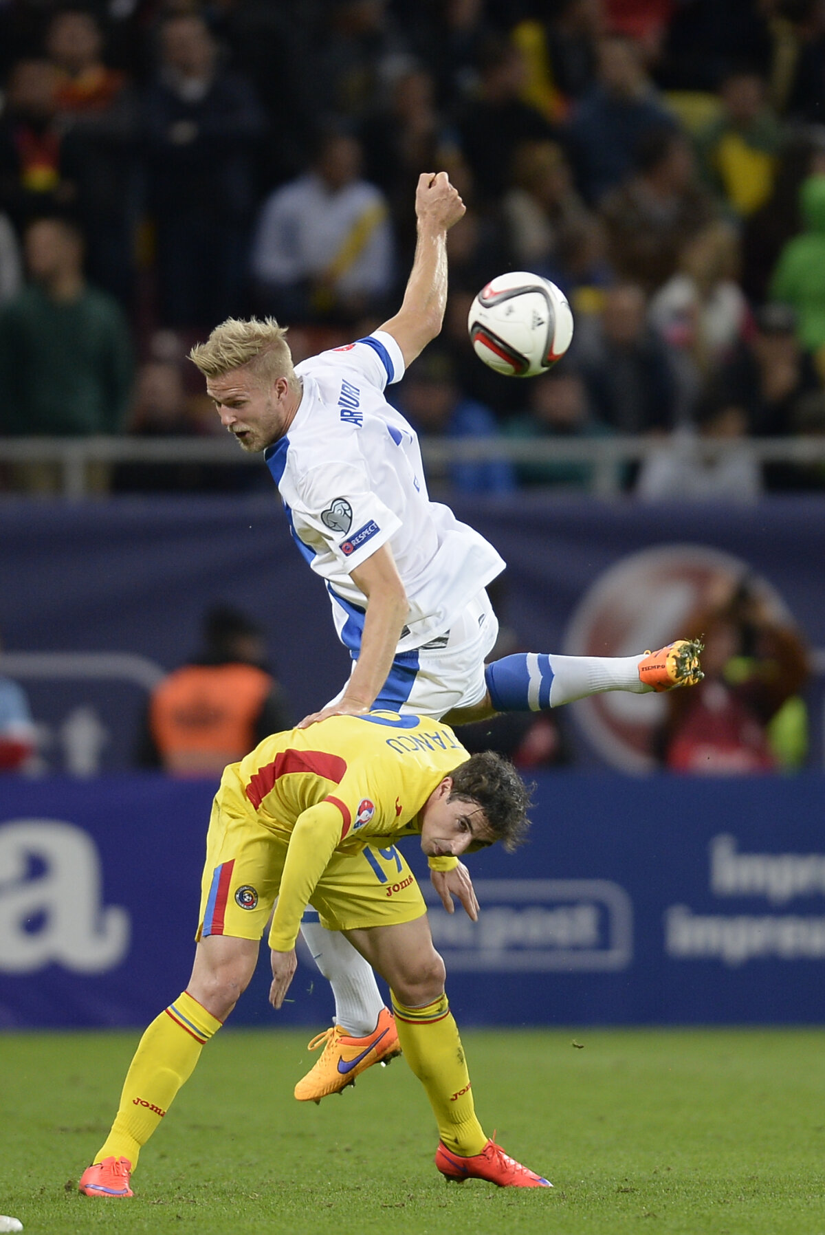 VIDEO și FOTO România - Finlanda 1-1 » Hoban îi salvează pe tricolori în minutul 91! Rămînem pe locul 2 în grupă