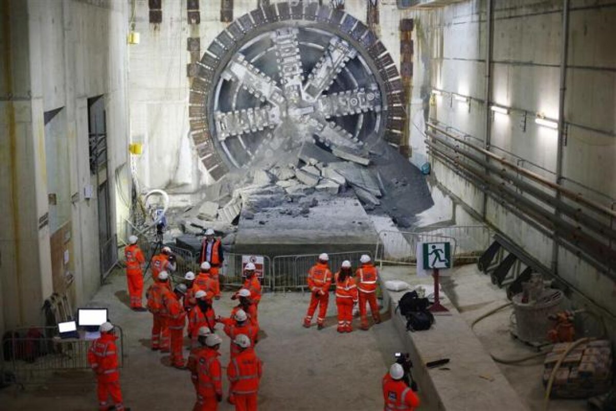 Uitați-vă ce fac alții: rețeaua uluitoare de metrou pe care Londra o inaugurează în 2018! 56 de kilometri în 8 ani