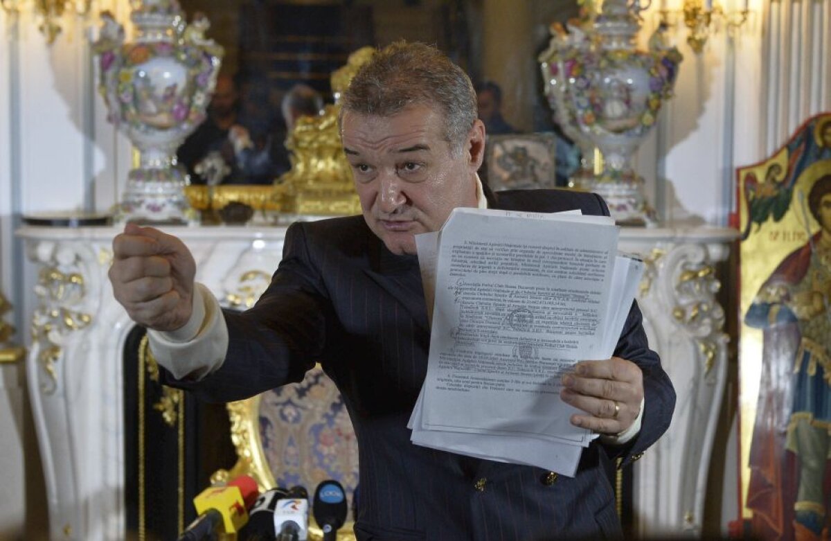 FOTO Ce acte a prezentat Gigi Becali azi la conferința de presă » Imagini în detaliu surprinse de fotoreporterul GSP 