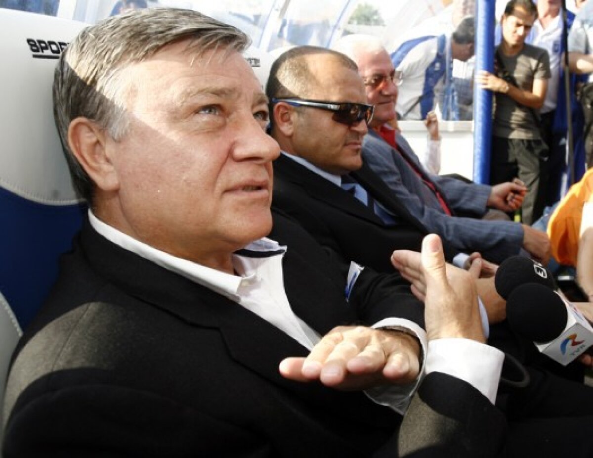 FOTO Mititelu prezintă: "Actul prin care Mircea Sandu poate fi tras la răspundere penală pentru excluderea Științei"