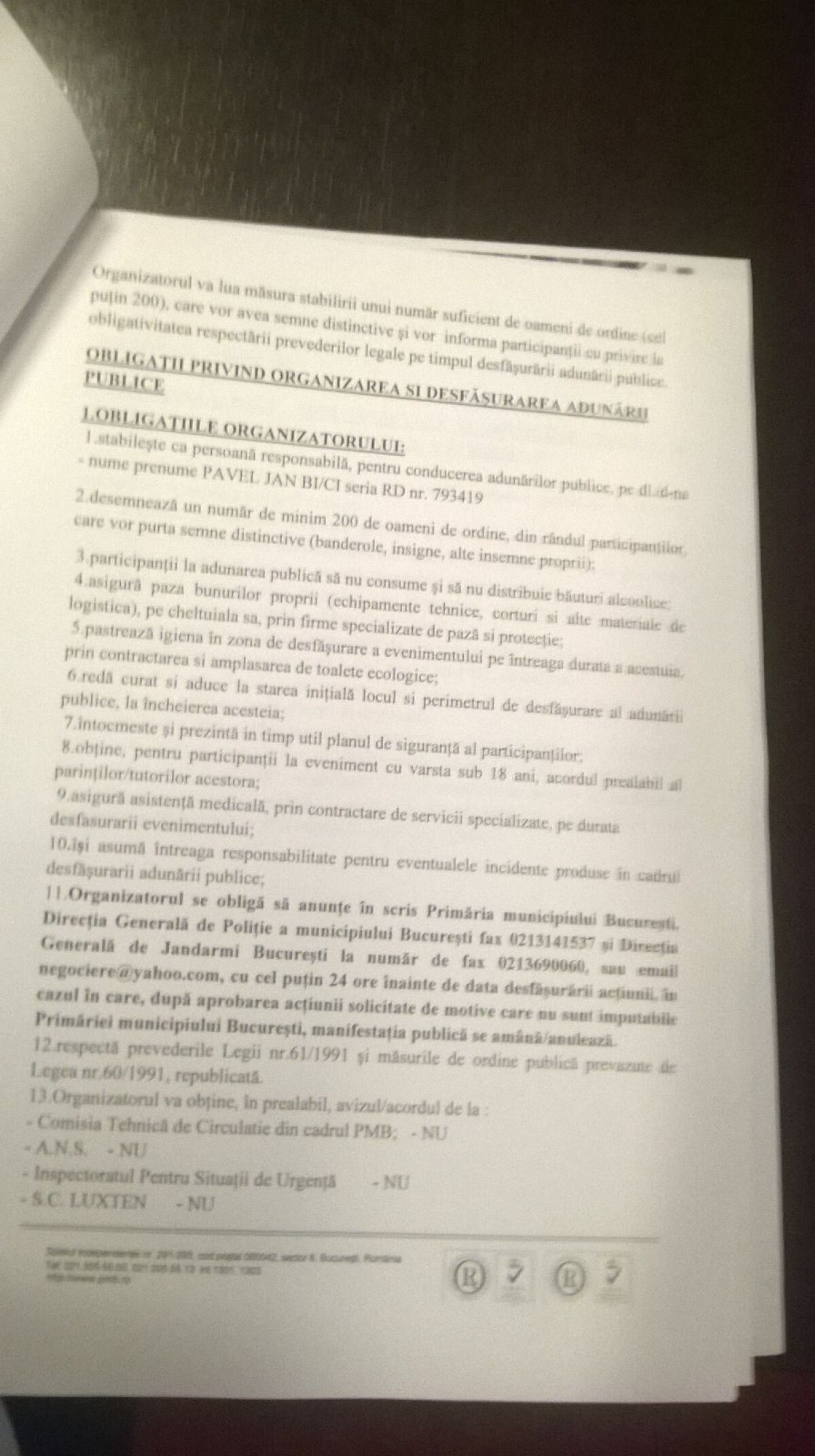 500 de oameni au protestat în Ghencea: "Am luat o decizie radicală! Nu mai mergem la nimic" » Becali îi ia în răs la TV: "Dacă au macara, pot lua Steaua"