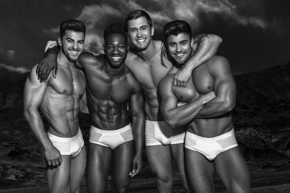FOTO » Ilegal de sexy! Cinci bărbați plini de mușchi au pus pe jar femeile din toată lumea