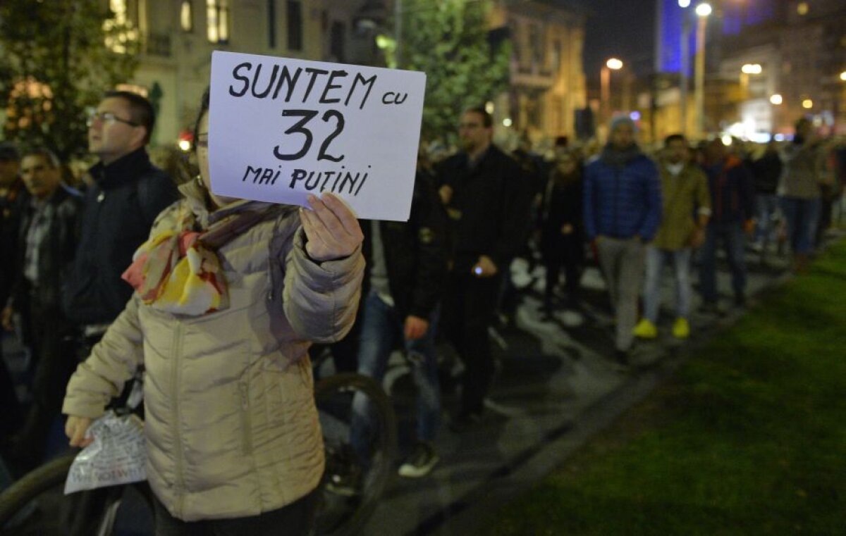 FOTO + VIDEO Mii de persoane au invadat străzile din Capitală: "Furia noastră / Panica voastră" » Filmul complet al protestelor » Prima măsură luată de autorități