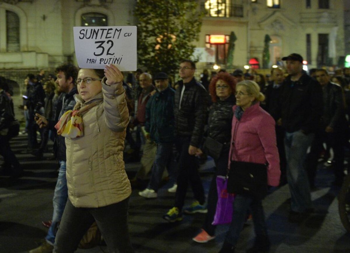 FOTO + VIDEO Mii de persoane au invadat străzile din Capitală: "Furia noastră / Panica voastră" » Filmul complet al protestelor » Prima măsură luată de autorități