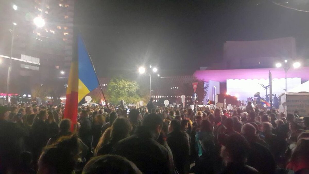 FOTO + VIDEO Protestele au depășit granițele României » Lumea a ieșit din nou în stradă în București, dar și la Paris și Londra