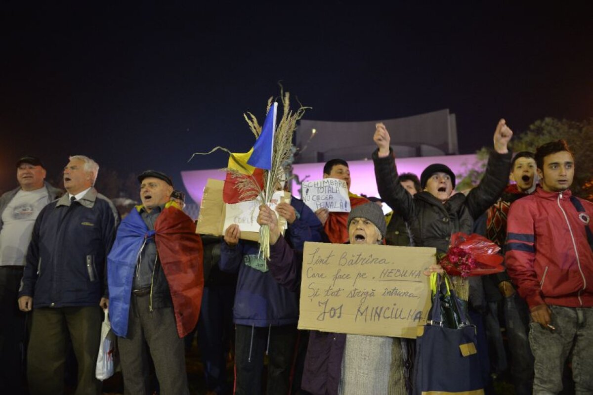 FOTO + VIDEO Protestele au depășit granițele României » Lumea a ieșit din nou în stradă în București, dar și la Paris și Londra