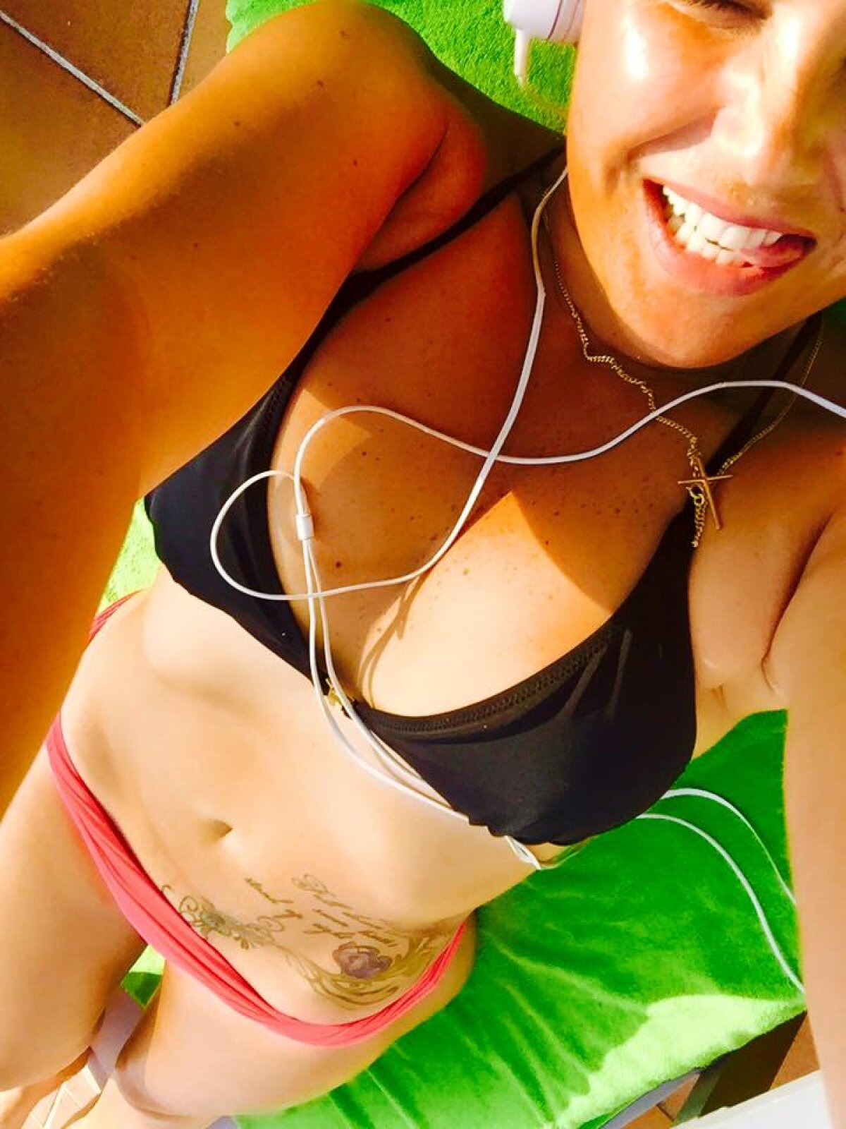 FOTO Sora lui Cristiano Ronaldo în cel mai fierbinte pictorial din viața ei