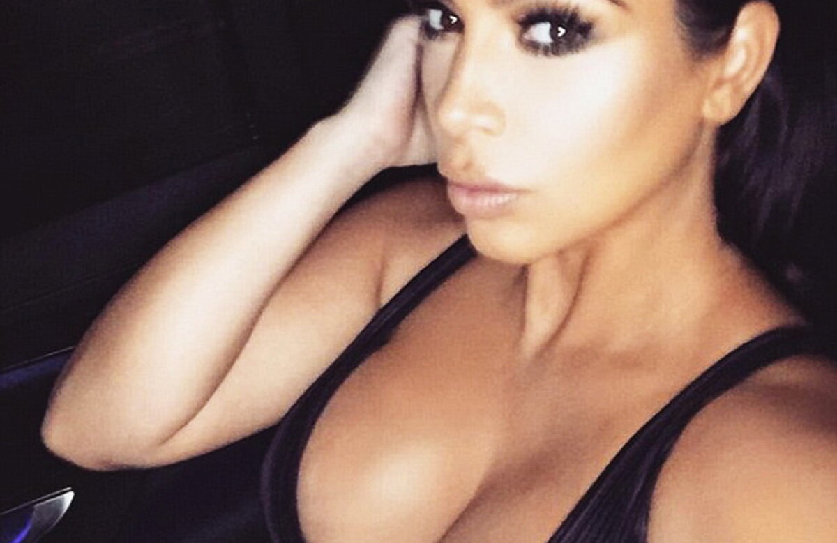 Sarcina îi face sînii fabuloși! Kim Kardashian, super-sexy la ultima petrecere