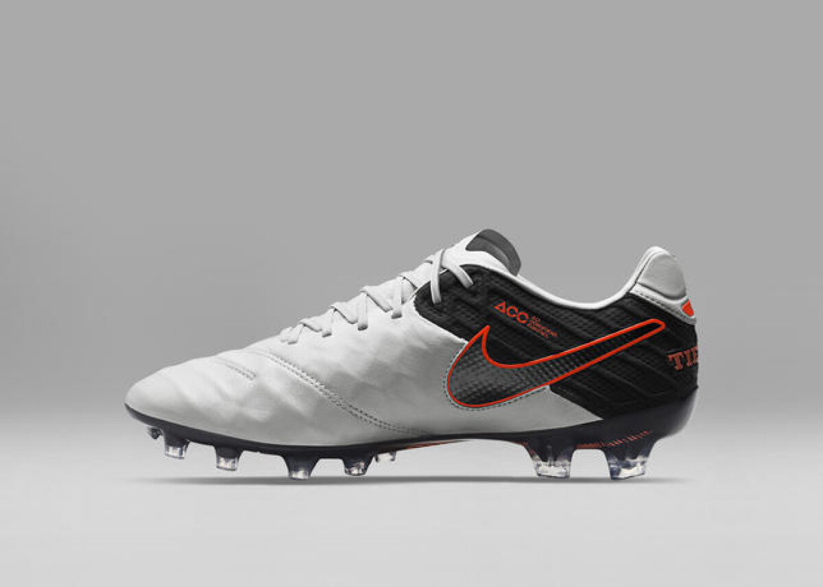 NIKE TIEMPO LEGEND 6
