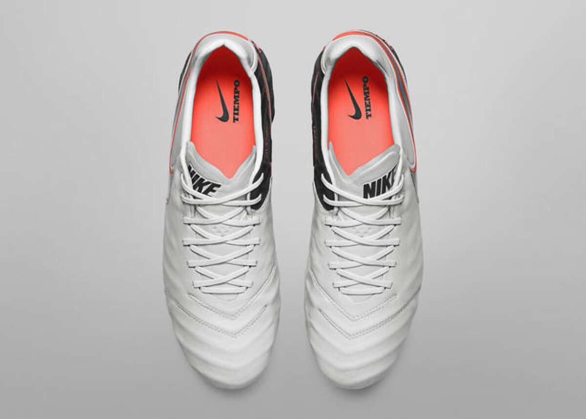 NIKE TIEMPO LEGEND 6
