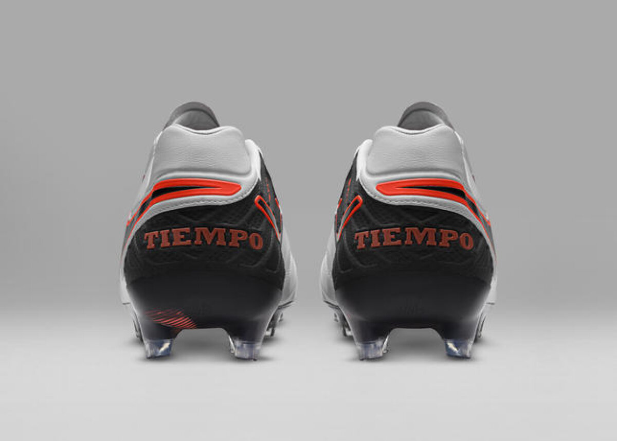 NIKE TIEMPO LEGEND 6