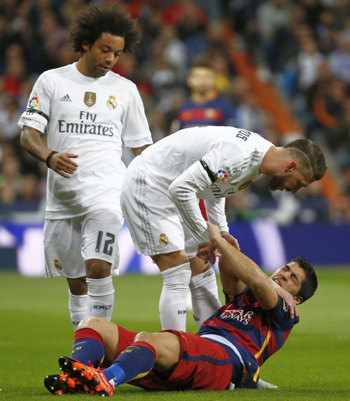 VIDEO + FOTO Real Madrid, demolată pe Santiago Bernabeu de Barcelona, scor 0-4 » Fanii madrileni i-au aplaudat pe catalani