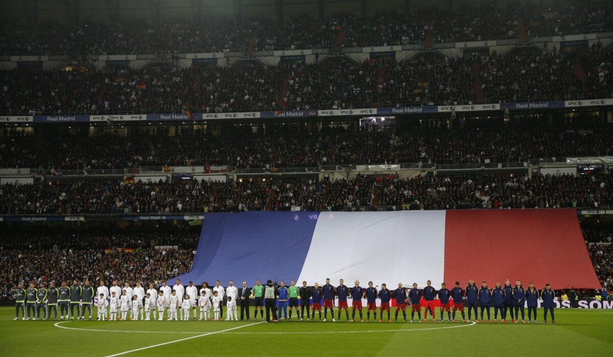 VIDEO&FOTO Barca cu aripi » Catalanii au strălucit în derby-ul cu Real Madrid, scor 4-0. Messi a intrat în repriza a doua