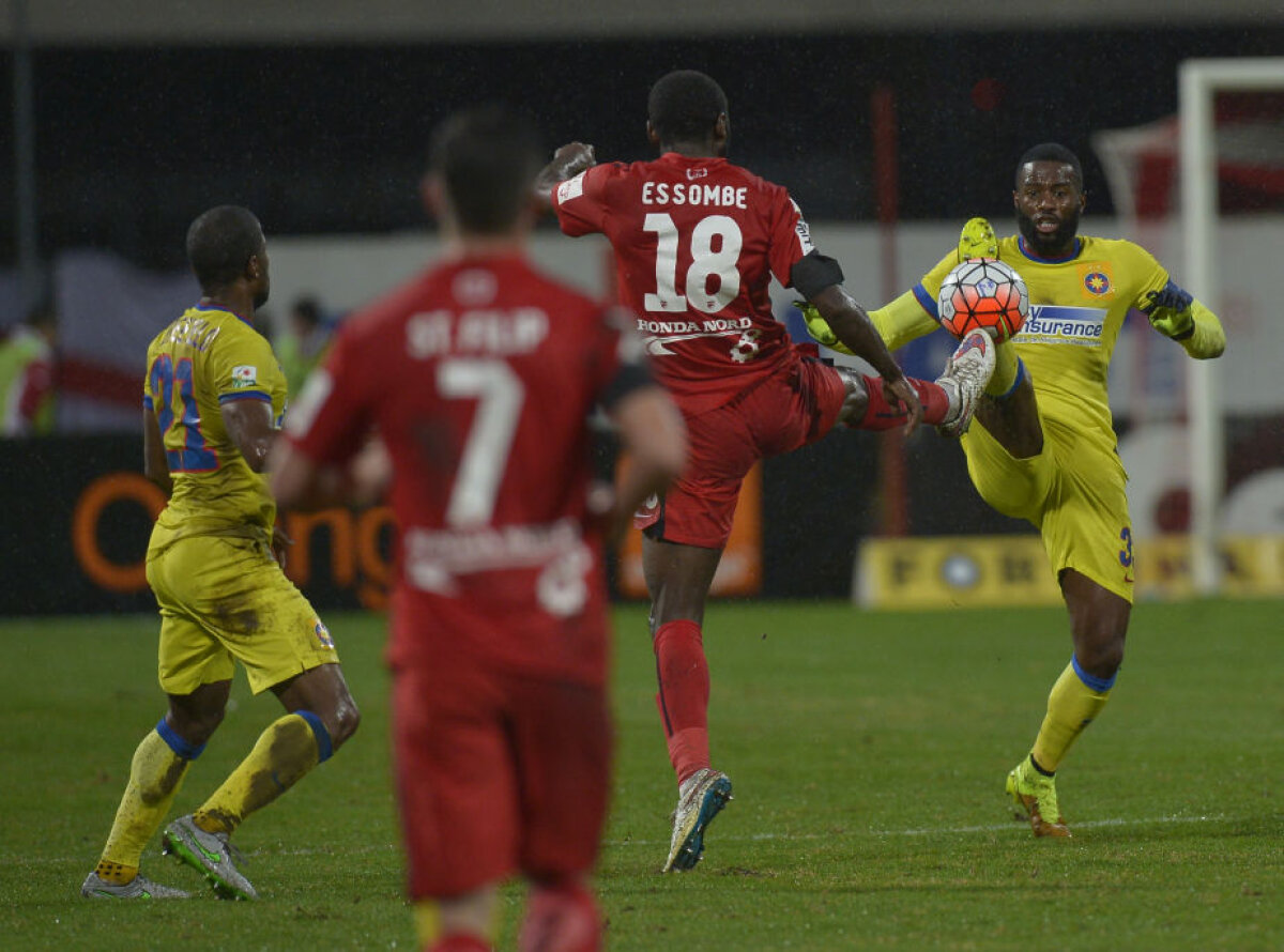 VIDEO+FOTO Stea căzătoare » Dinamo a desfiinţat campioana, 3-1, oprind seria fără înfrîngere a rivalilor în Derby de România