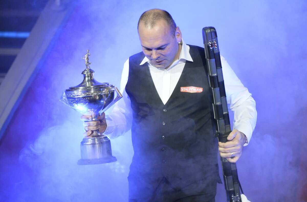 FOTO Aşi la Circ » Cele mai tari imagini ale show-ului oferit de Ronnie O'Sullivan şi Stuart Bingham