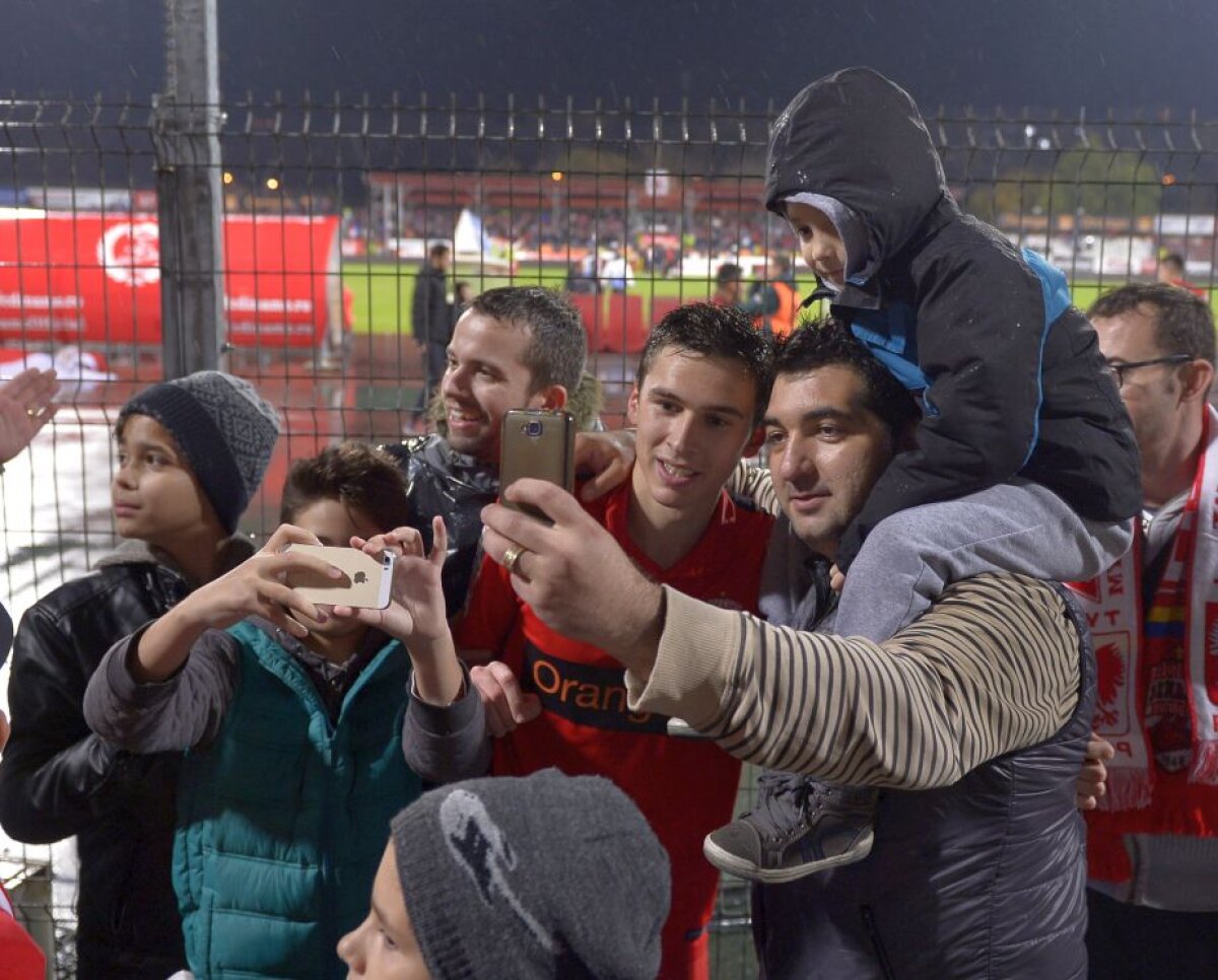 GALERIE FOTO 10 imagini de senzație din Derby de România