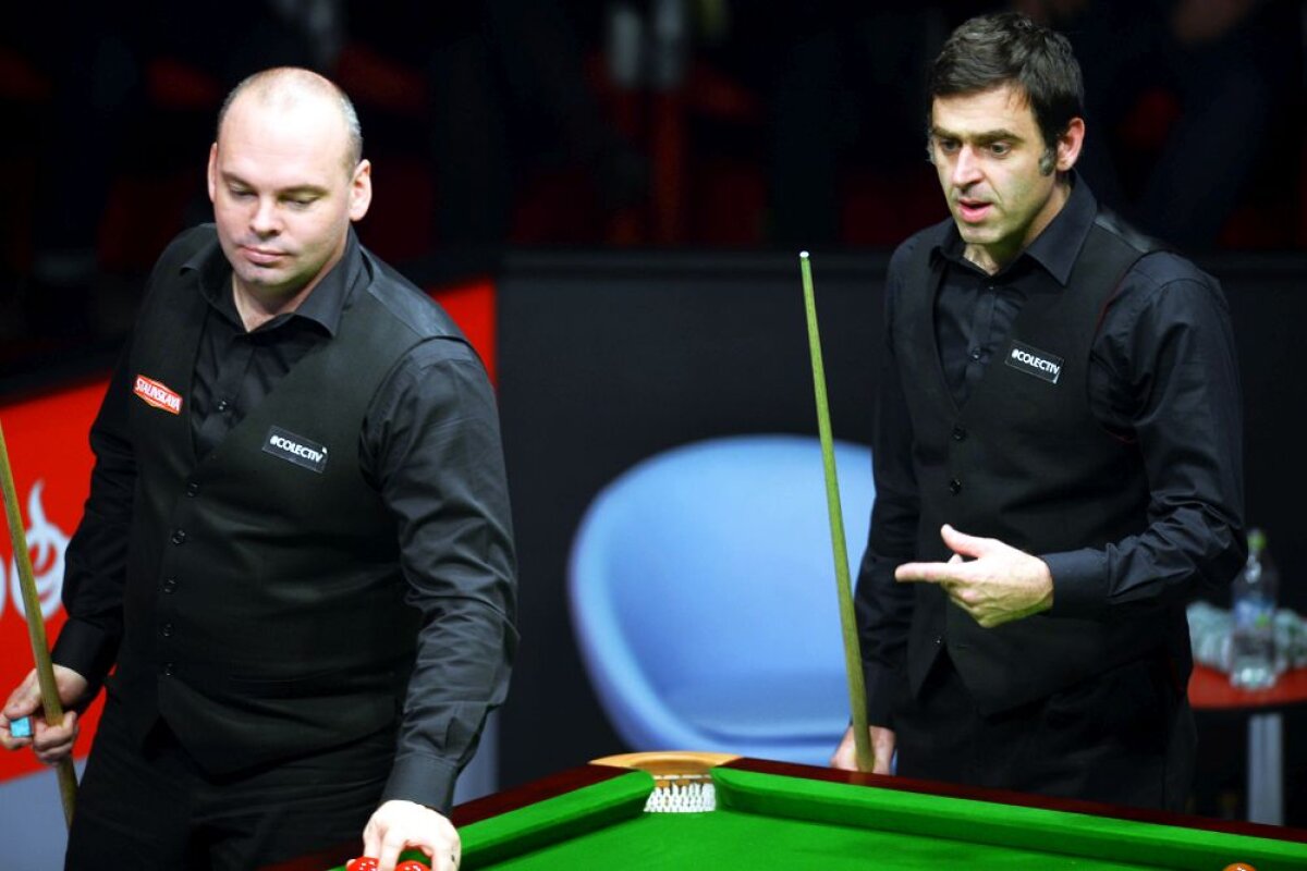 EXCLUSIV FOTO Gest emoționant la gala de snooker de la București: Ronnie O'Sullivan&Co. au purtat ecusoane speciale