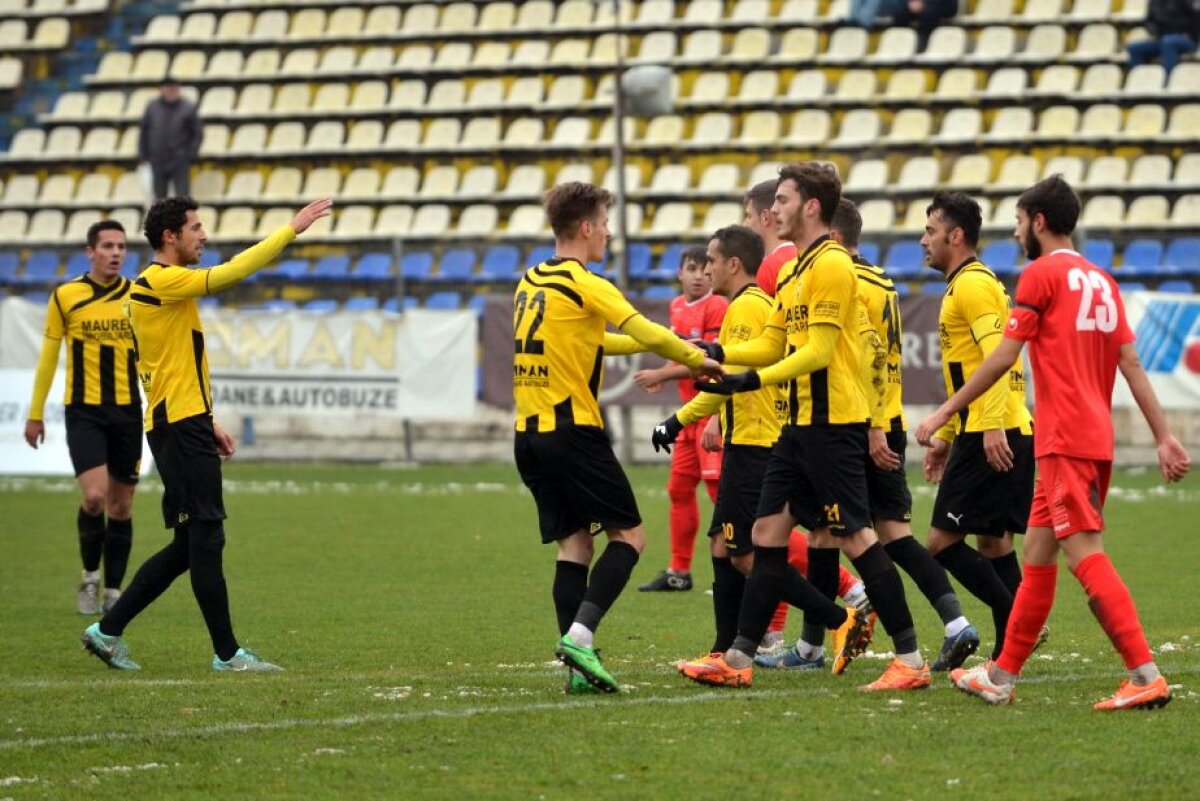 FOTO Etapă nebună în Liga B » Meci cu 13 goluri la Brașov! Încă o victorie pentru Rapid