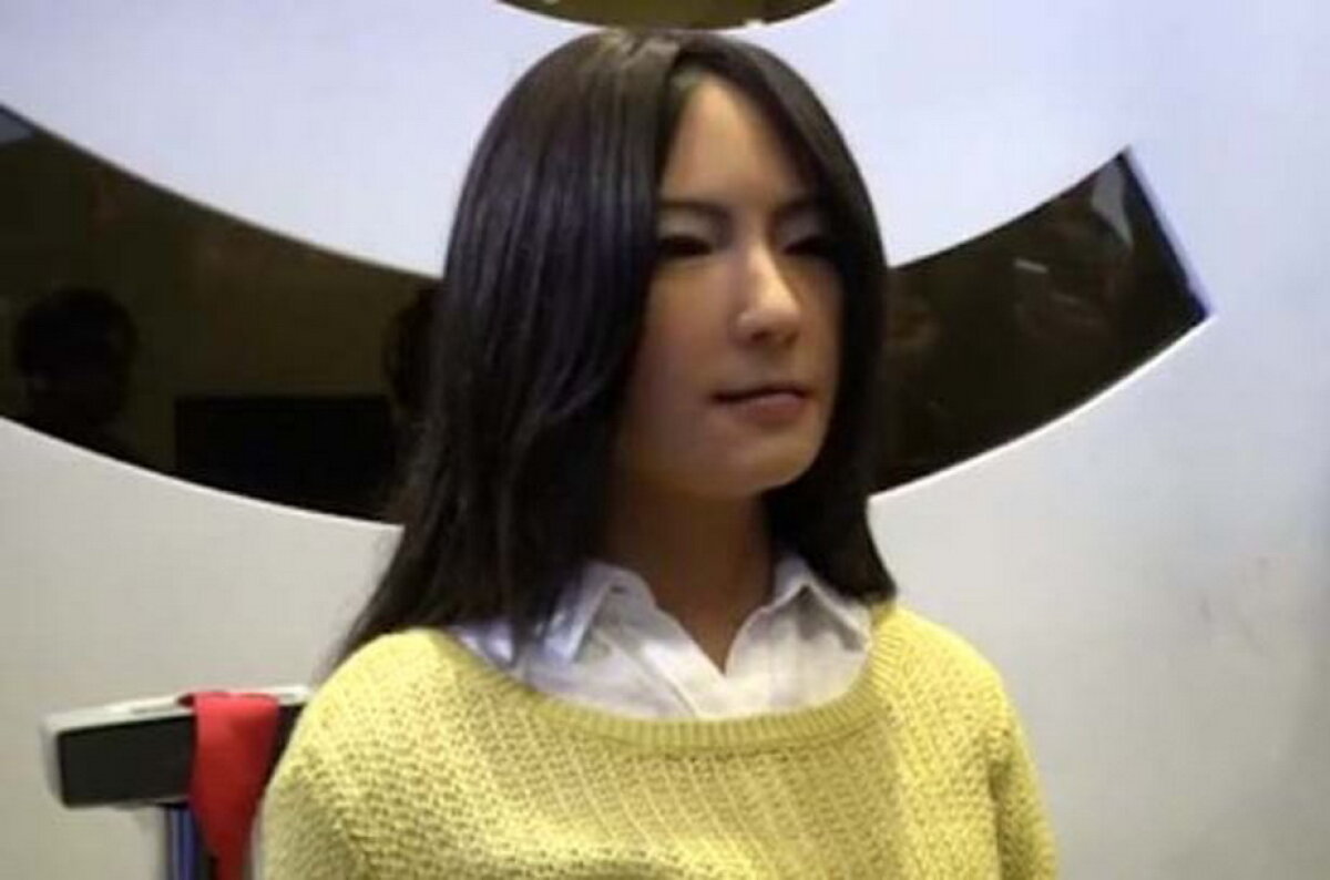 VIDEO » A fost creat cel mai sexy robot din lume! Rămîi mască dacă vezi cum arată și ce poate face