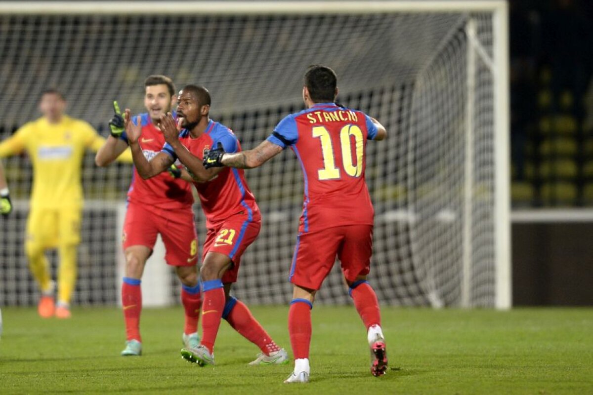 VIDEO + FOTO Dramatic! Steaua a pierdut în ultimul minut meciul cu Astra, 0-1 » Șansele la titlu sînt tot mai mici