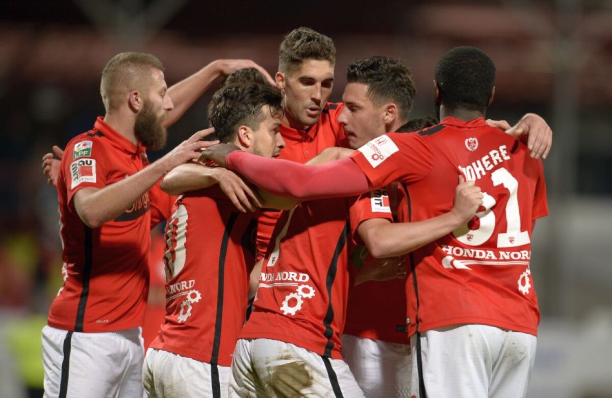 VIDEO+FOTO Dinamo a depășit Steaua în clasament după 3-1 cu FC Voluntari! Gol de senzație al lui Anton