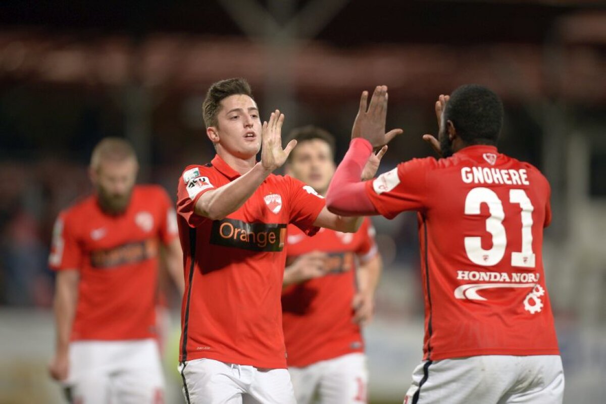 VIDEO+FOTO Dinamo a depășit Steaua în clasament după 3-1 cu FC Voluntari! Gol de senzație al lui Anton