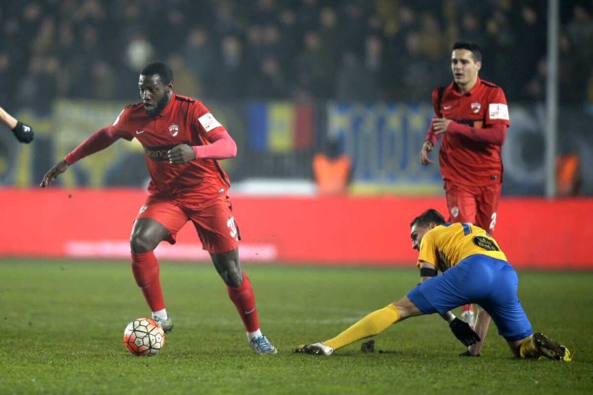 VIDEO + FOTO Siguri de play-off! Dinamo a învins Petrolul, scor 2-1! "Cîinii" au înscris un gol controversat