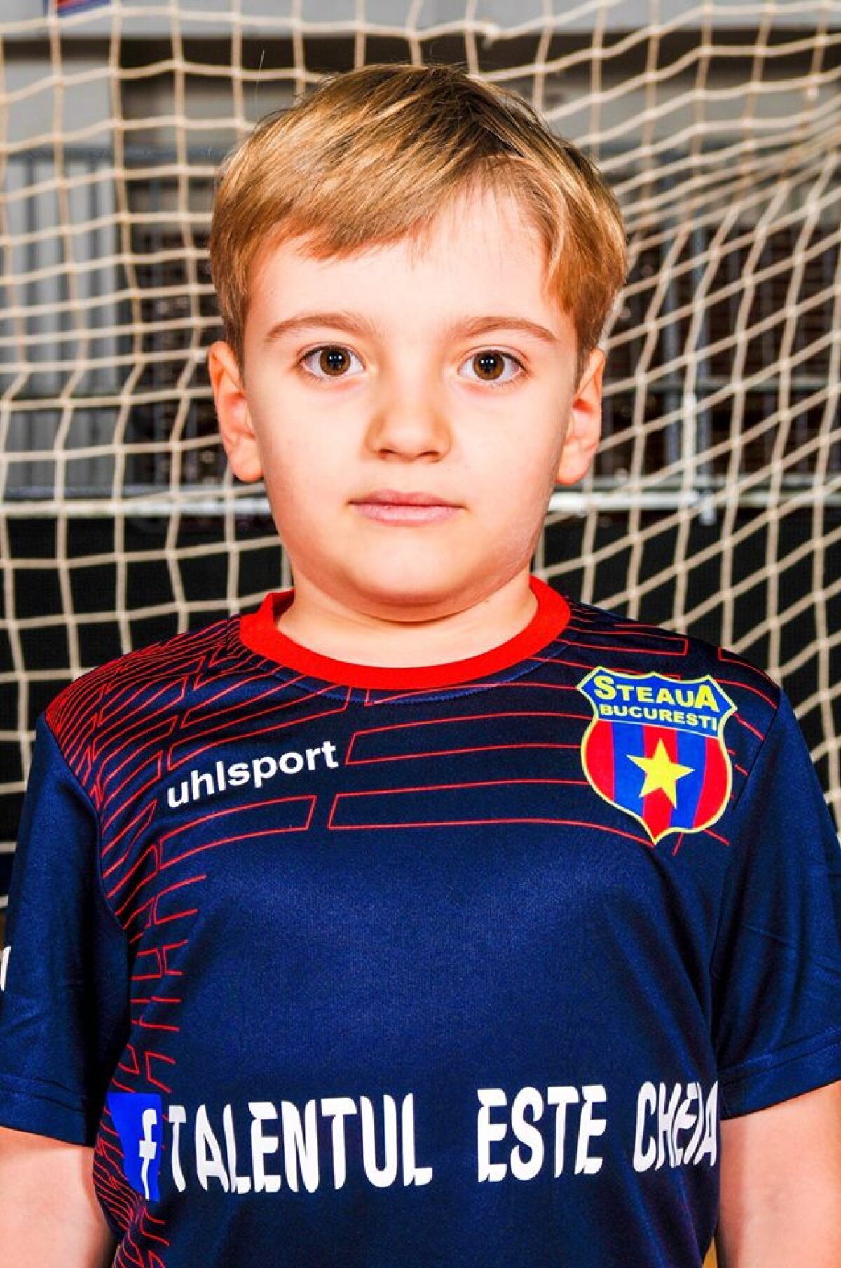 CSA Steaua continuă războiul cu Gigi Becali! Cine poartă emblema pe care acum un an o aveau Chipciu și Popa pe tricouri