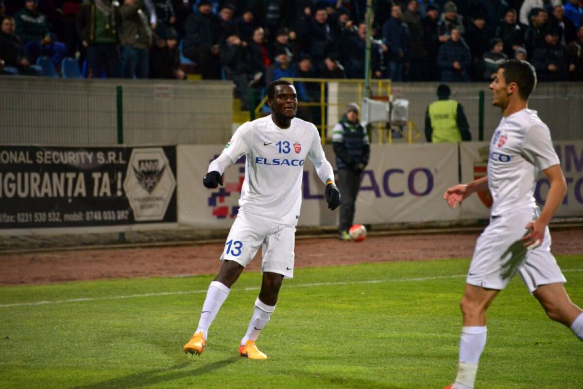 VIDEO+FOTO Nici Conceicao nu îi ajută » CFR Cluj a pierdut pe terenul lui FC Botoșani, scor 1-2