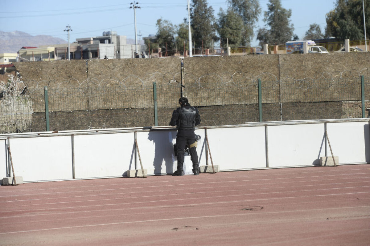 SUPERFOTO Am fost în Irak: reportaj EXCLUSIV al Gazetei cu Ilie Stan, în cel mai riscant campionat al lumii! » Unde fotbalul bate ISIS