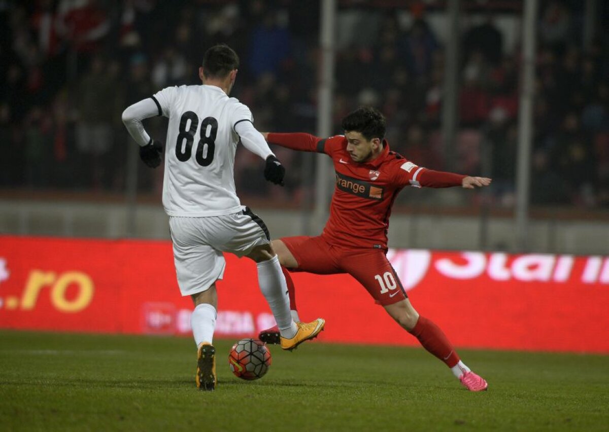 FOTO Dinamo - Astra 2-1 » "Cîinii" au cîștigat meciul grație unui gol marcat în ultimul minut și s-au calificat în semifinale