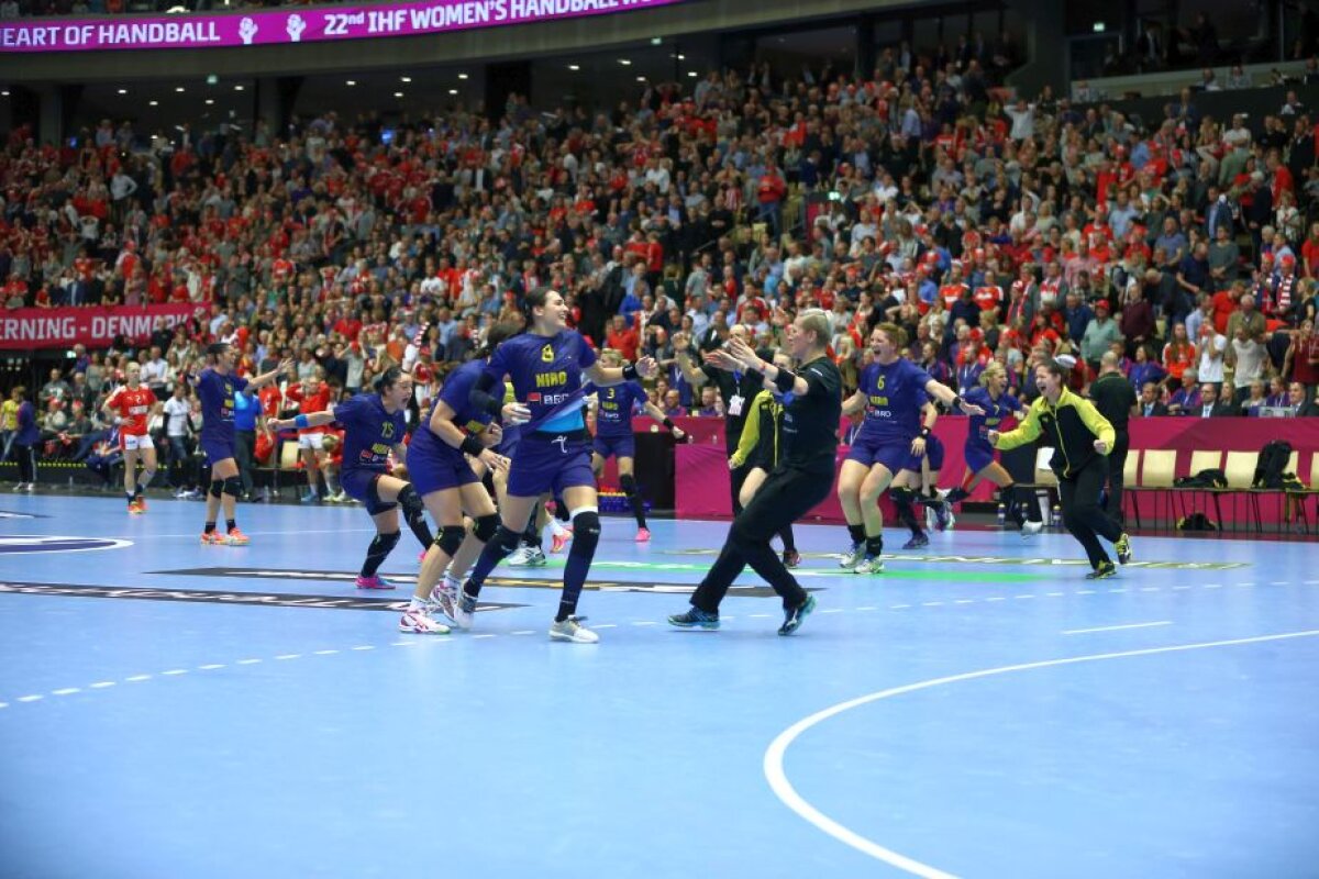 GALERIE FOTO Româncele s-au descătușat după calificarea în semifinale! Imagini de colecție cu Neagu și compania