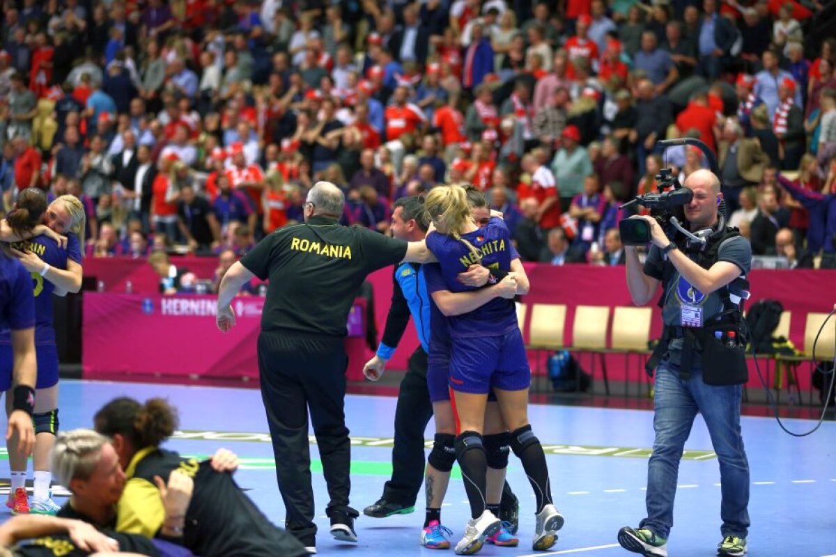 GALERIE FOTO Româncele s-au descătușat după calificarea în semifinale! Imagini de colecție cu Neagu și compania