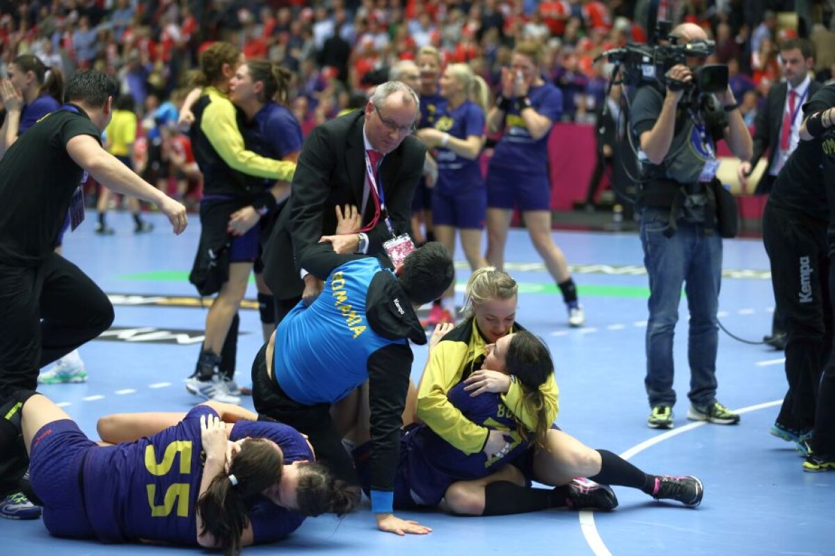 GALERIE FOTO Româncele s-au descătușat după calificarea în semifinale! Imagini de colecție cu Neagu și compania