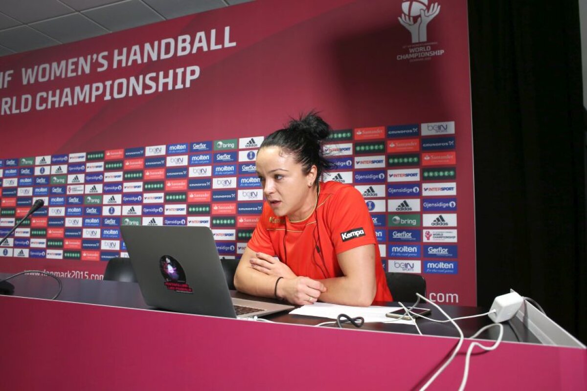 GALERIE FOTO Atmosferă și voie bună în cantonamentul naționalei de handbal a României » Ce au făcut fetele cu o zi înaintea semifinalei cu Norvegia